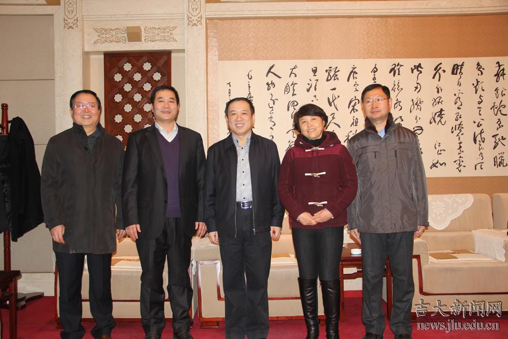 1425305945334818.jpg index00.jpg